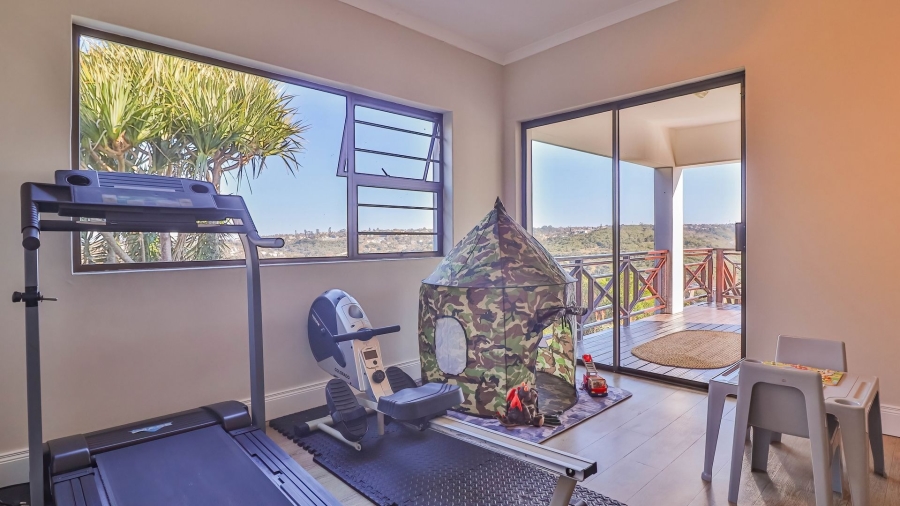 5 Bedroom Property for Sale in Beacon Bay Eastern Cape